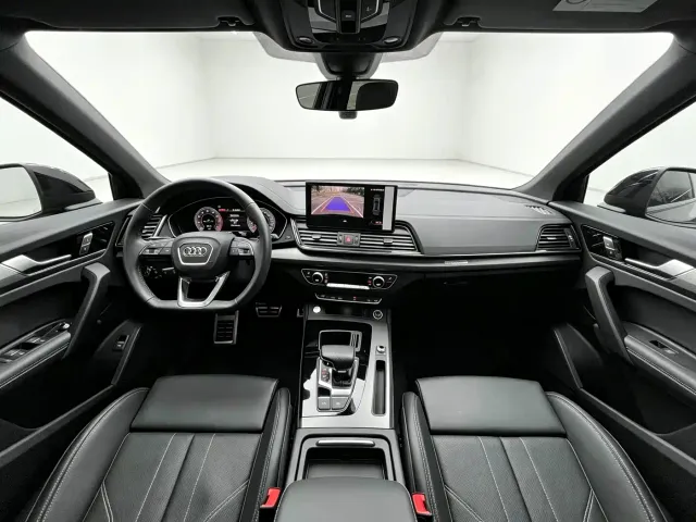 Audi Q5L — Фото автомобиля 5
