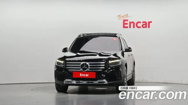 Mercedes-Benz GLB-Class — Фото автомобиля 3