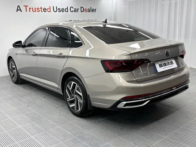 Volkswagen Sagitar — Фото автомобиля 6