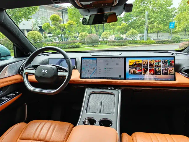 Xpeng G9 — Фото автомобиля 10