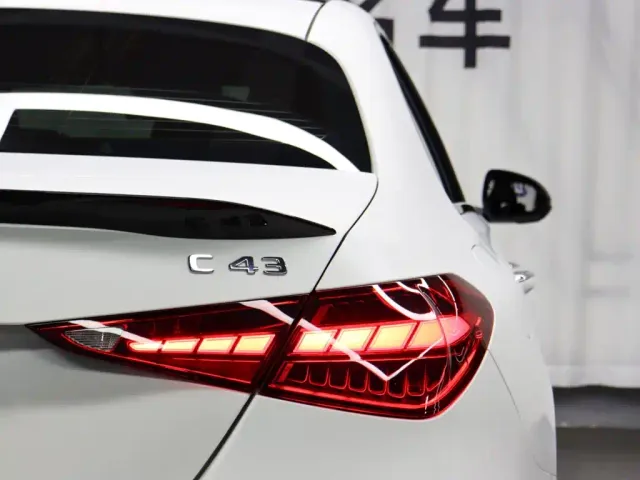 Mercedes-Benz C-Class AMG — Фото автомобиля 25