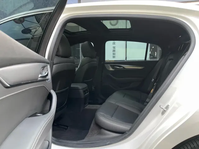Cadillac CT5 — Фото автомобиля 11