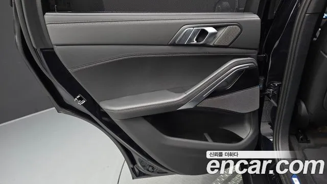 BMW X6 xDrive40i M Sport — Фото автомобиля 20