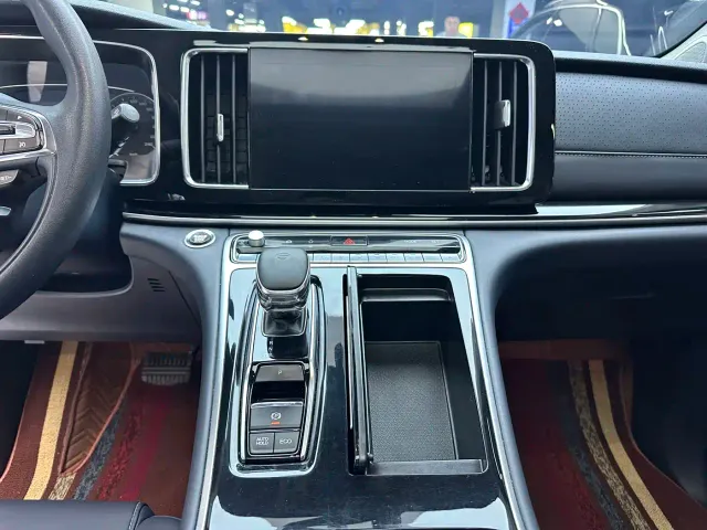 GAC Trumpchi M8 — Фото автомобиля 20