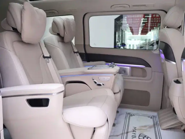 Mercedes-Benz V-Class — Фото автомобиля 22