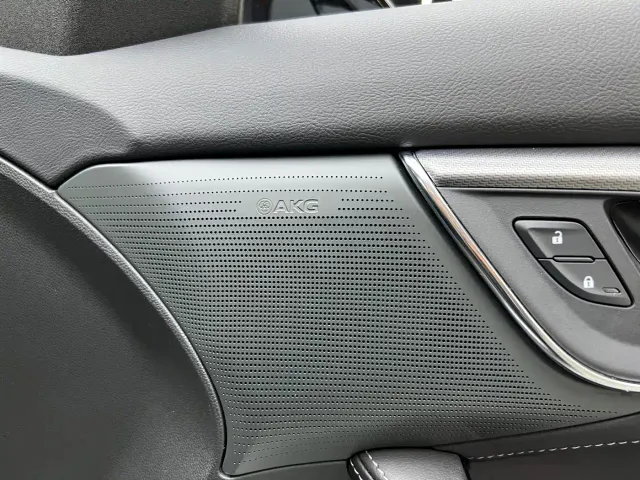 Cadillac CT5 — Фото автомобиля 10