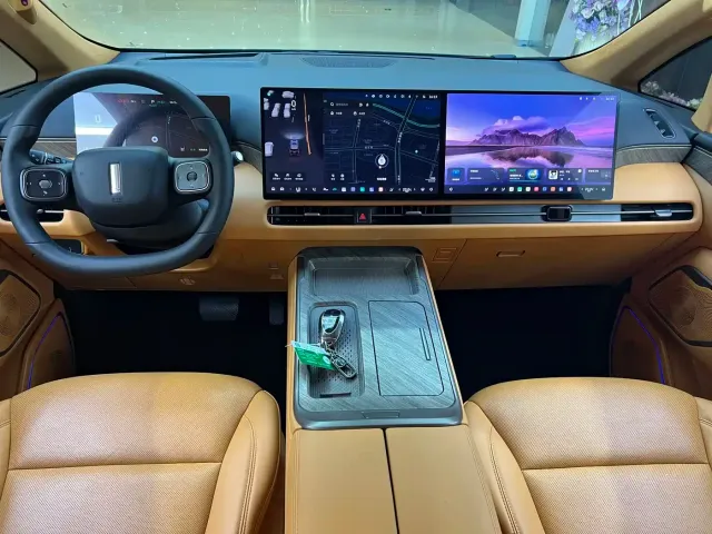 Wey Alpine — Фото автомобиля 9