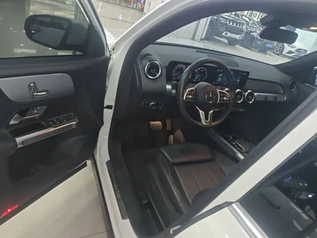 Mercedes-Benz GLB-Class — Фото автомобиля 11