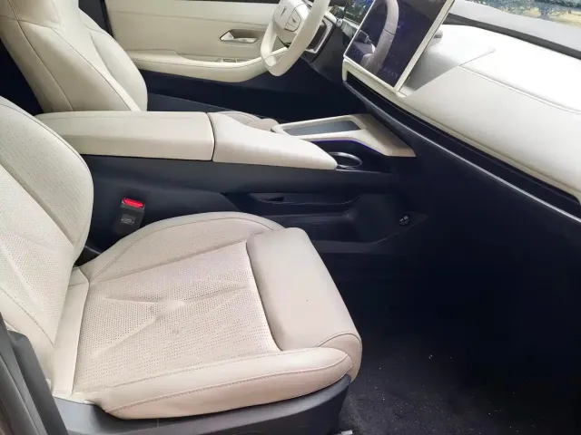 Deepal Deepal SL03 2022 1.5L 1200 Range Extender Version — Фото автомобиля 6