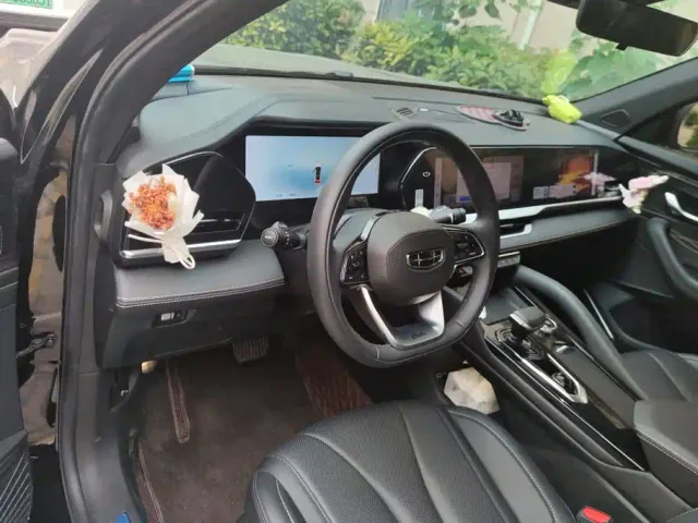 Geely Xingyue L — Фото автомобиля 12