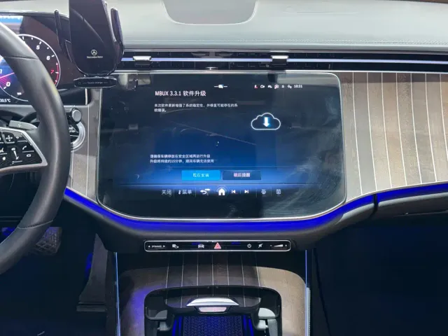 Mercedes-Benz E-Class — Фото автомобиля 16