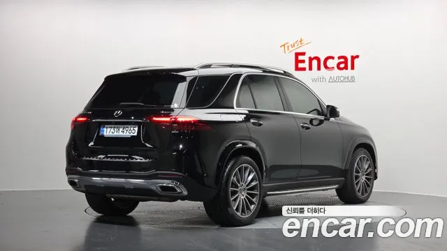 Mercedes-Benz GLE-Class — Фото автомобиля 2