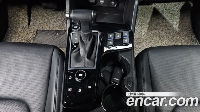 Kia Sportage Sportage 5-е поколение Дизель 2.0 2WD — Фото автомобиля 9