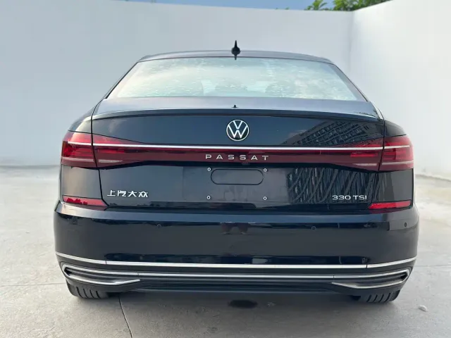 Volkswagen Passat — Фото автомобиля 19