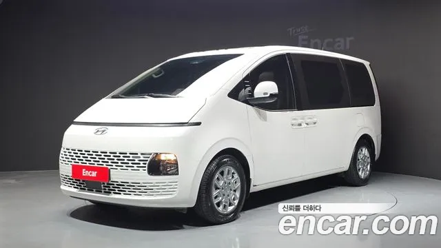 Фотография автомобиля — Hyundai Staria