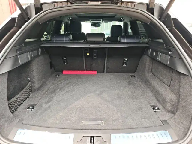 Land Rover Range Rover Velar — Фото автомобиля 28