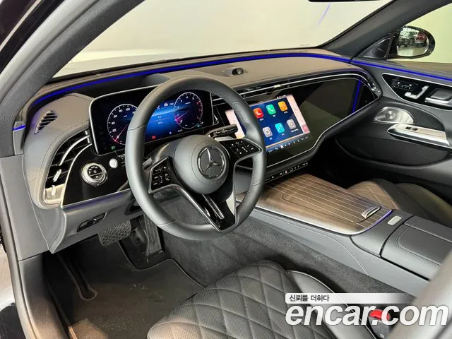 Mercedes-Benz E-Class — Фото автомобиля 12