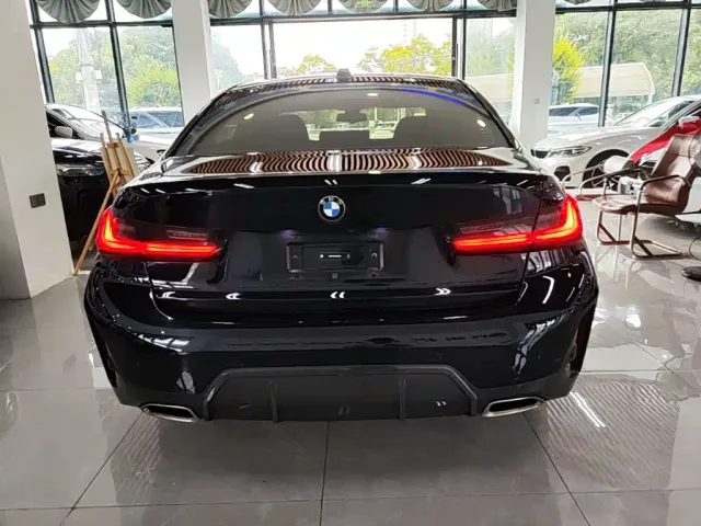 BMW 3 Series — Фото автомобиля 5
