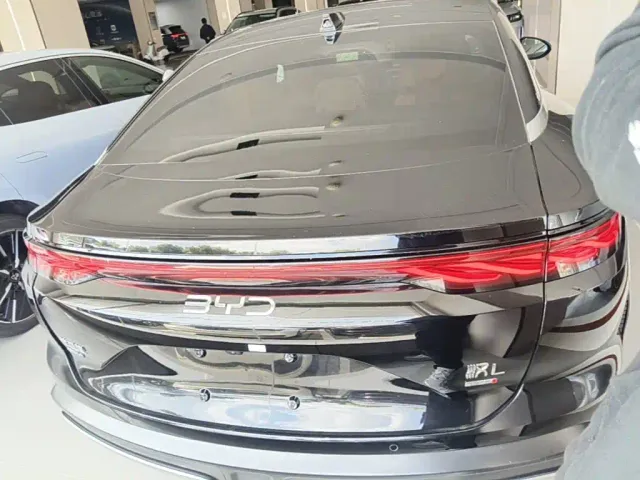 BYD Han L — Фото автомобиля 5