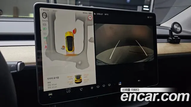 Tesla Model Y — Фото автомобиля 20