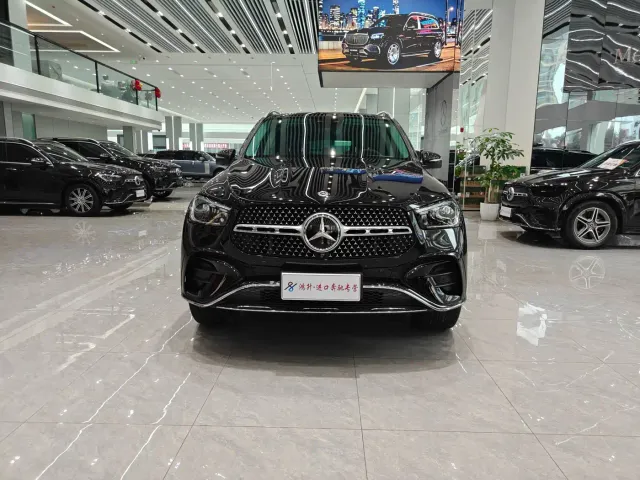 Mercedes-Benz GLE-Class — Фото автомобиля 2
