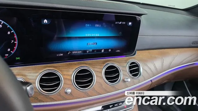 Mercedes-Benz E-Class W213 — Фото автомобиля 14