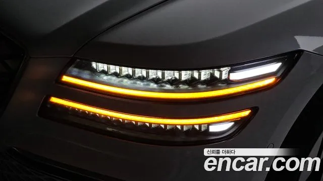 Genesis G80 Electrified G80 (RG3) — Фото автомобиля 21