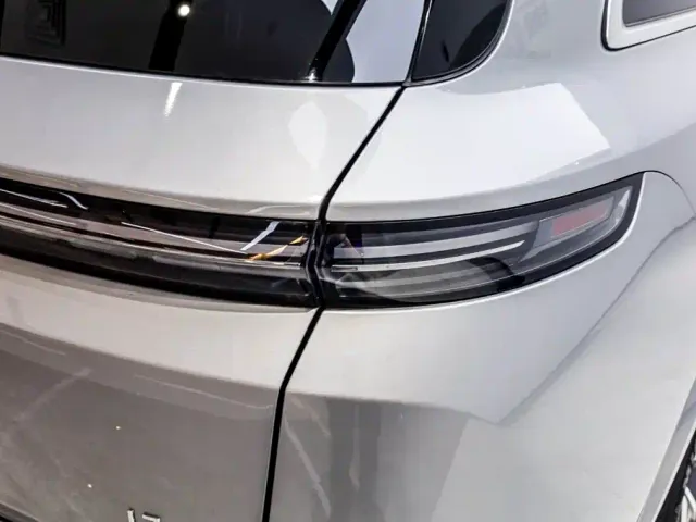 Li Auto L7 — Фото автомобиля 5