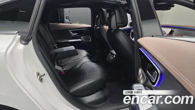Mercedes-Benz EQE V295 — Фото автомобиля 18