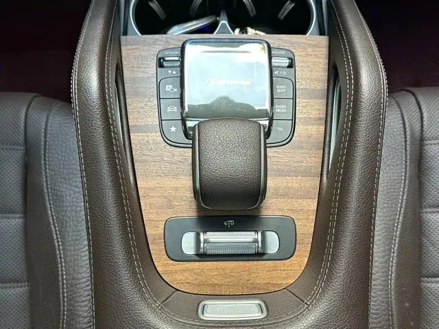 Mercedes-Benz GLS-Class — Фото автомобиля 15