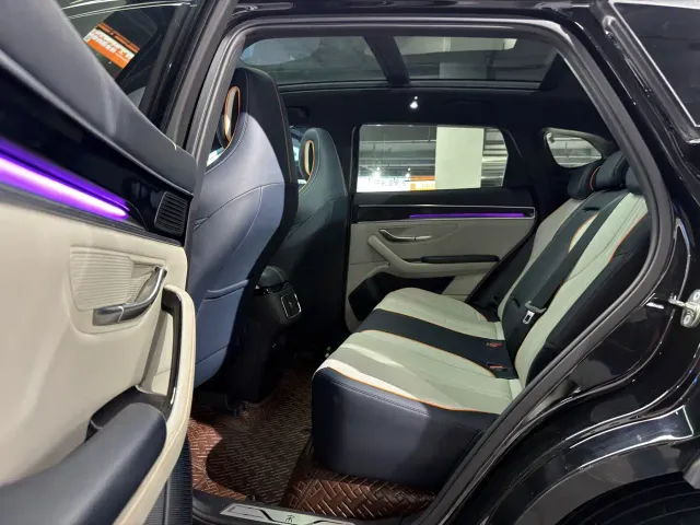 BYD Song PLUS — Фото автомобиля 14
