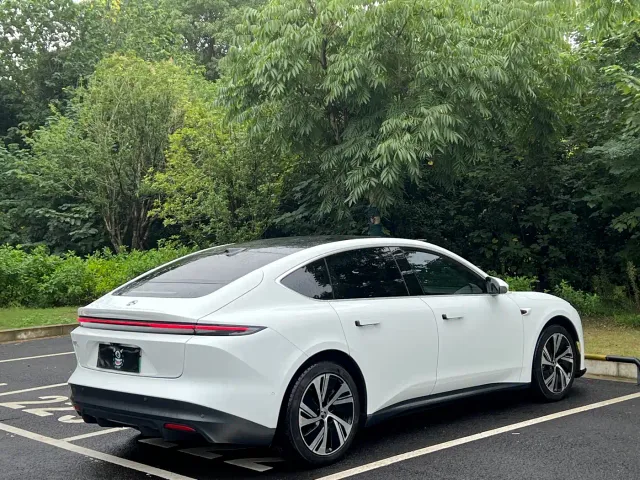 Nio ET5 — Фото автомобиля 16