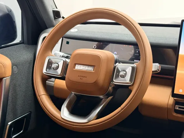 iCAR V27 — Фото автомобиля 12