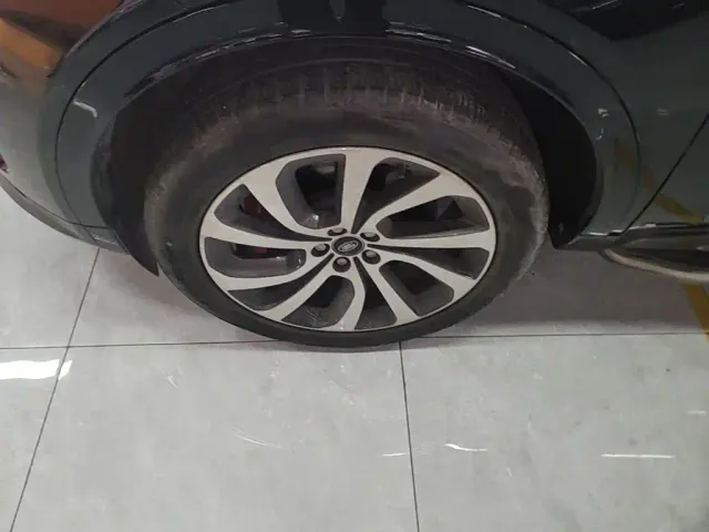 Land Rover Discovery Sport — Фото автомобиля 22