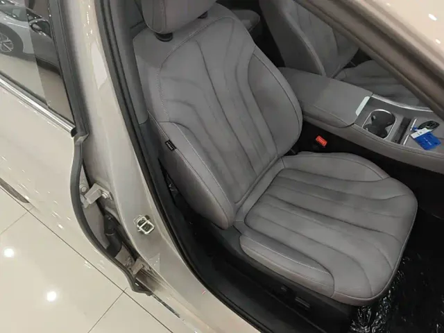 Roewe M7 DMH — Фото автомобиля 24