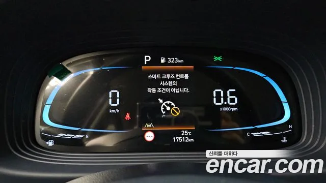 Hyundai Venue — Фото автомобиля 8