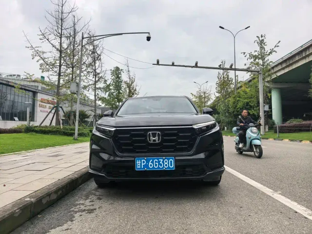 Honda CR-V — Фото автомобиля 2
