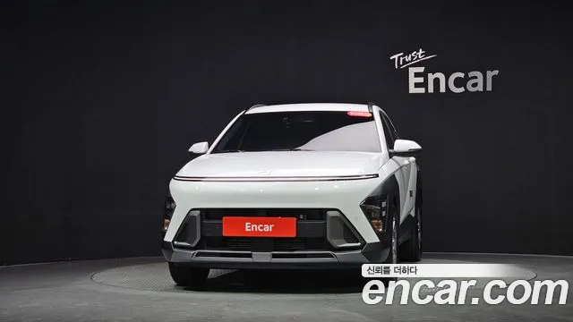 Hyundai Kona Kona (SX2) Бензин 1.6 турбо 2WD — Фото автомобиля 3