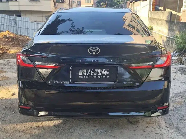 Toyota Camry — Фото автомобиля 8
