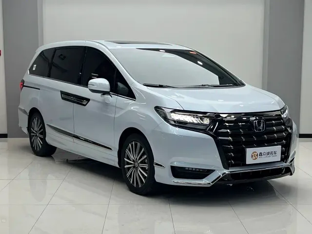 Honda Elysion — Фото автомобиля 2