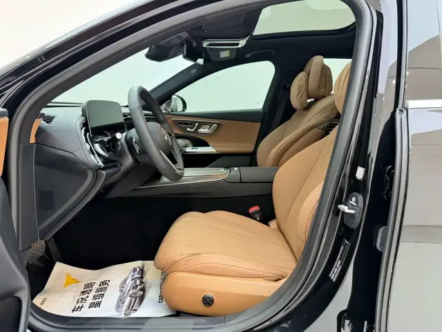Mercedes-Benz E-Class — Фото автомобиля 21