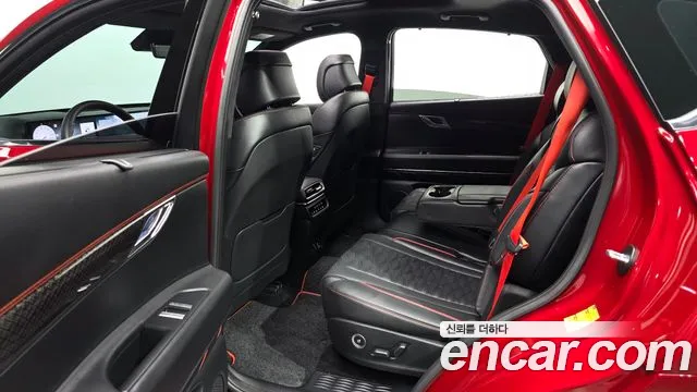 Genesis GV80 — Фото автомобиля 12