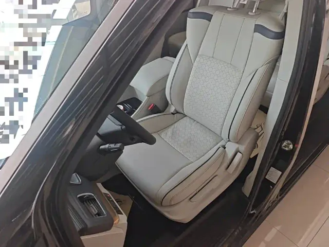 Forthing Fengxing M7 — Фото автомобиля 14
