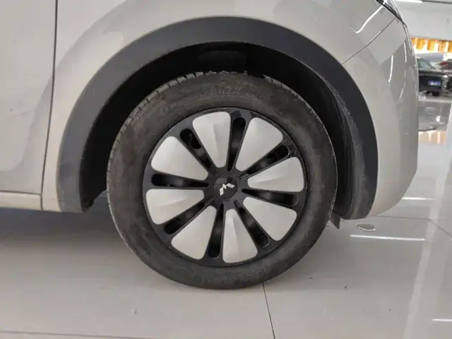 Wuling Bingo — Фото автомобиля 6