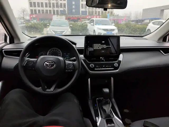Toyota Corolla Cross — Фото автомобиля 5