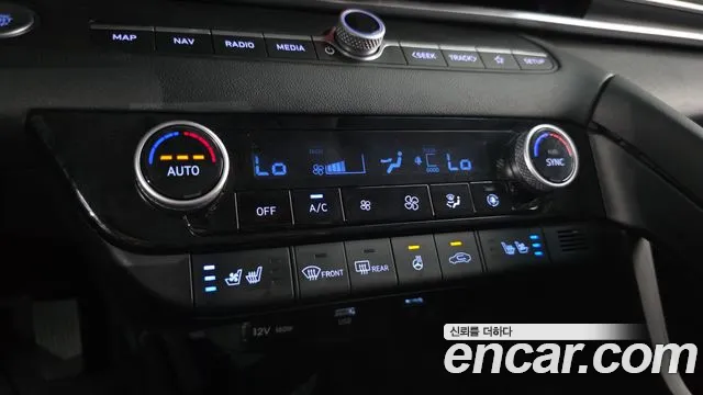 Hyundai AVANTE Avante (CN7) — Фото автомобиля 16