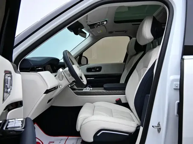 ZEEKR Zeekr 9X 2025 model Ultra Edition 70kWh — Фото автомобиля 11