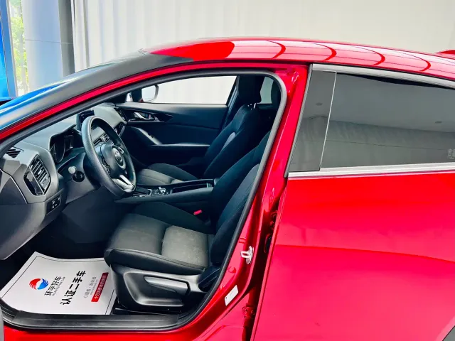 Mazda CX-4 — Фото автомобиля 18