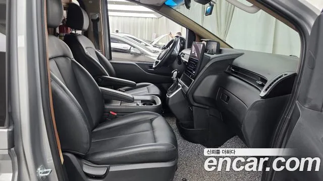 Hyundai Staria — Фото автомобиля 16