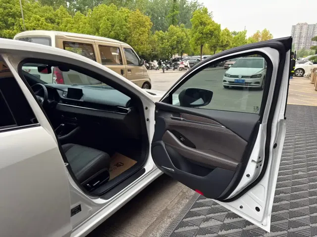Mazda Atenza 2021 Model 2.5L Blue Sky Premium Edition — Фото автомобиля 30